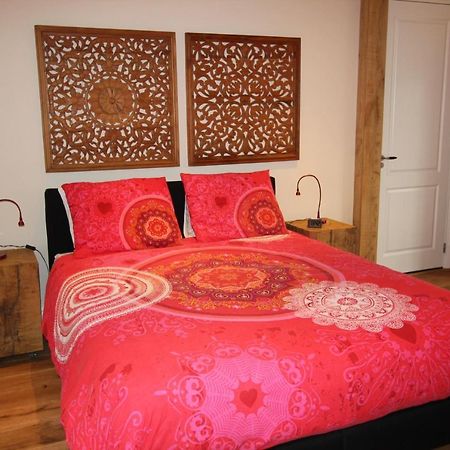 هاوْزيشفاوْدِ B&B Het Koetshuis المظهر الخارجي الصورة