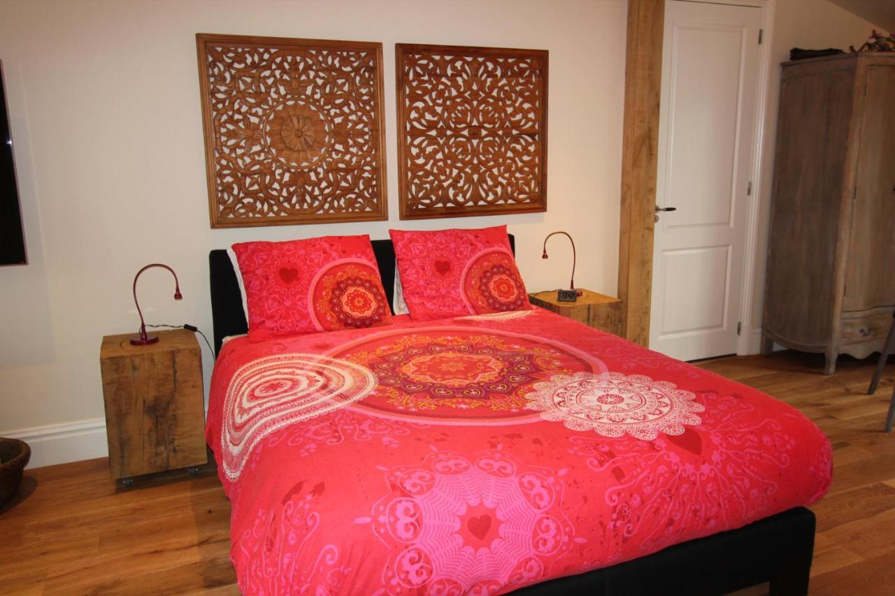 هاوْزيشفاوْدِ B&B Het Koetshuis المظهر الخارجي الصورة