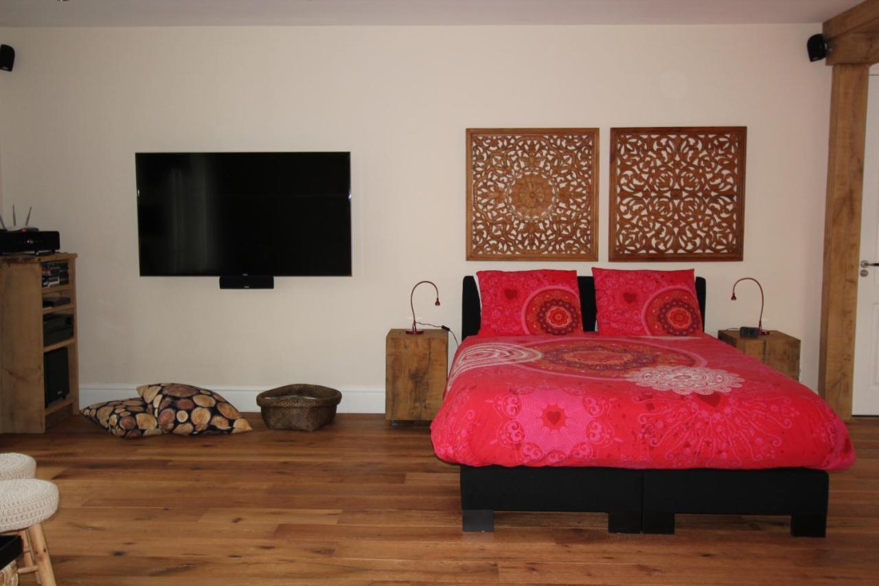 هاوْزيشفاوْدِ B&B Het Koetshuis المظهر الخارجي الصورة